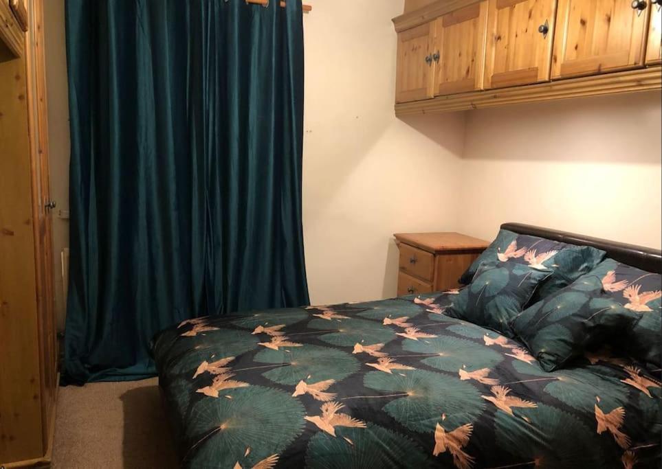 B&B Sunderland - Lovely one-bed condo with free parking on premises - Bed and Breakfast Sunderland