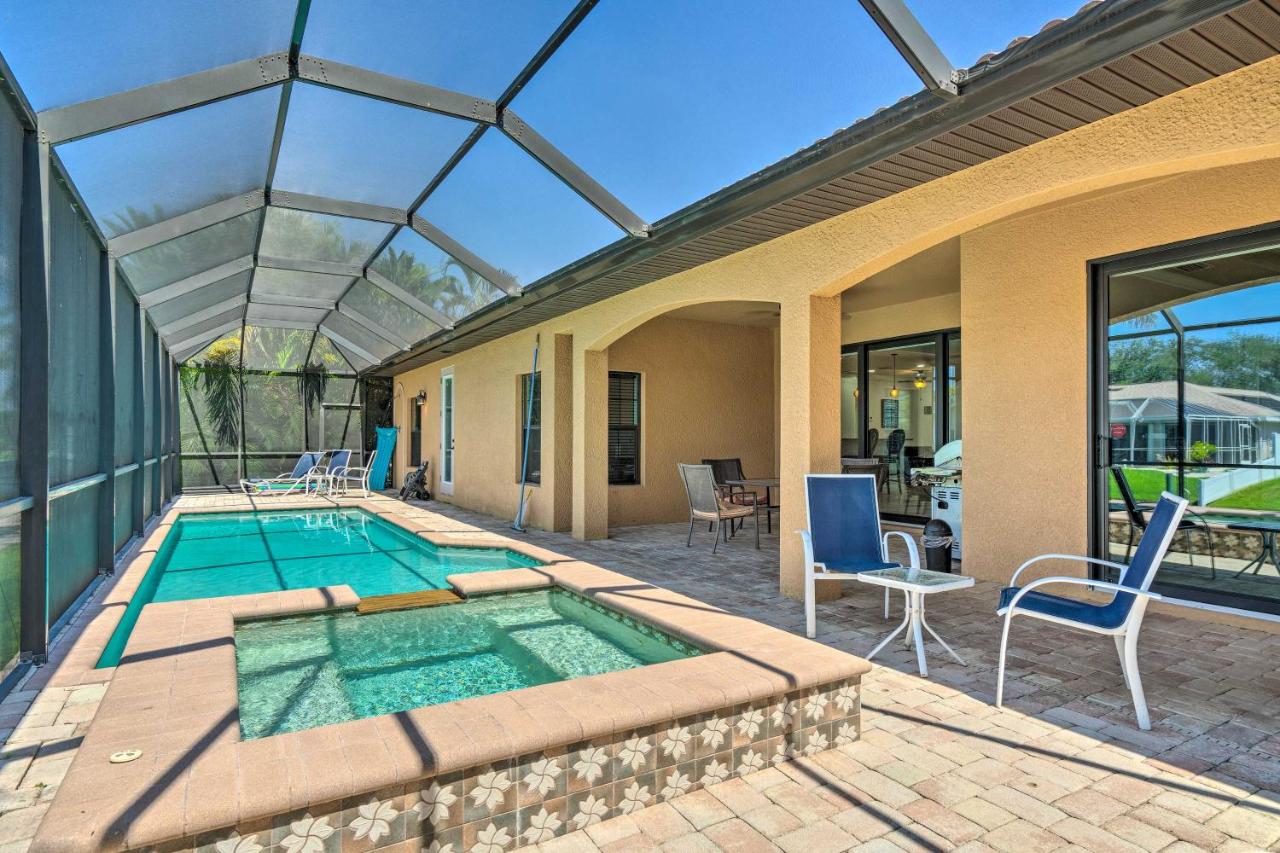 B&B Cape Coral - Canalfront Cape Coral Home with Patio and Grill! - Bed and Breakfast Cape Coral