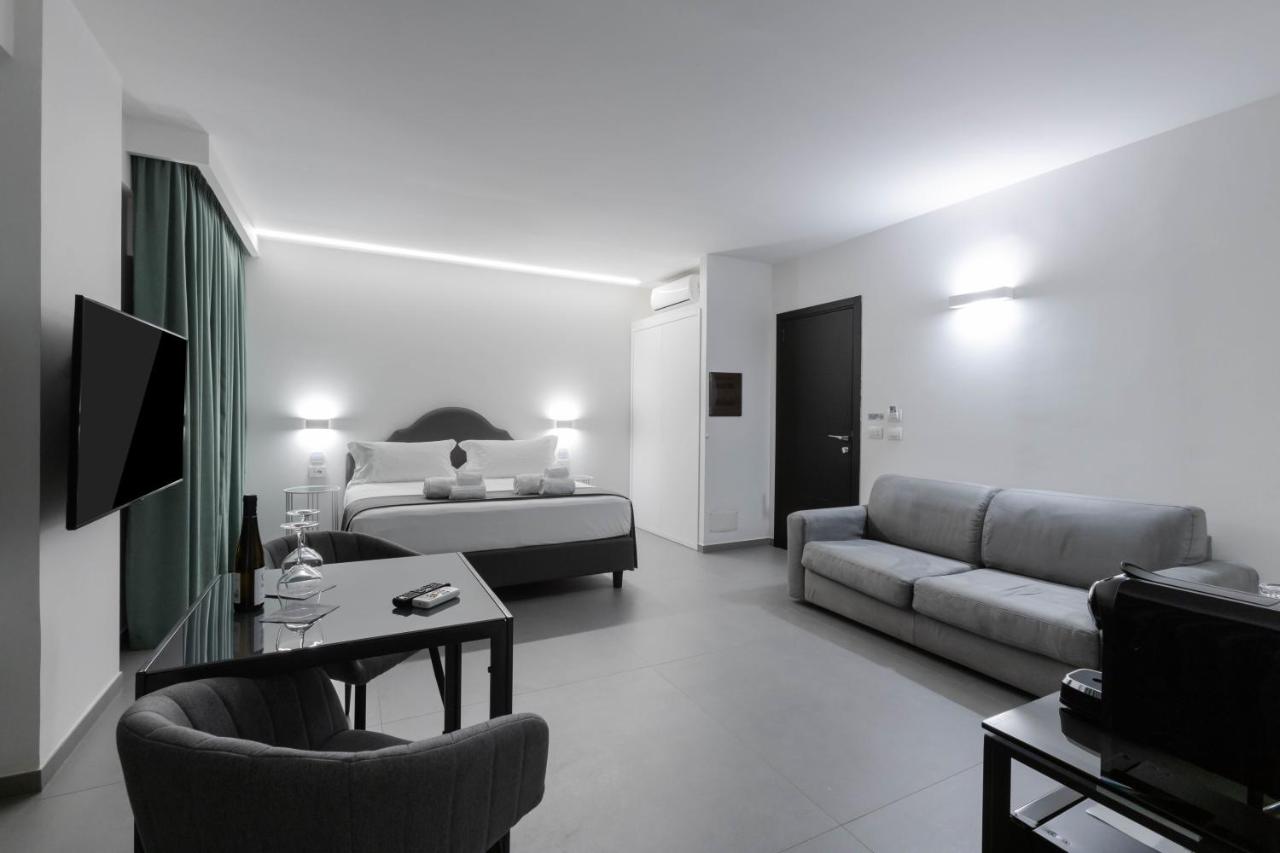 Suite mit Kingsize-Bett und Balkon