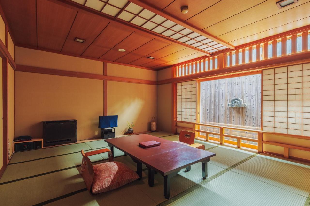 Standard Quadruple Room without Bathroom