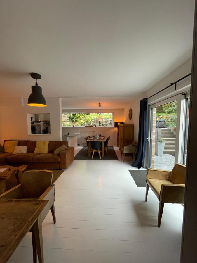 GRANDE MAISON COZY, SUD, 15 MIN SPA FRANCORCHAMPS - B&B Theux