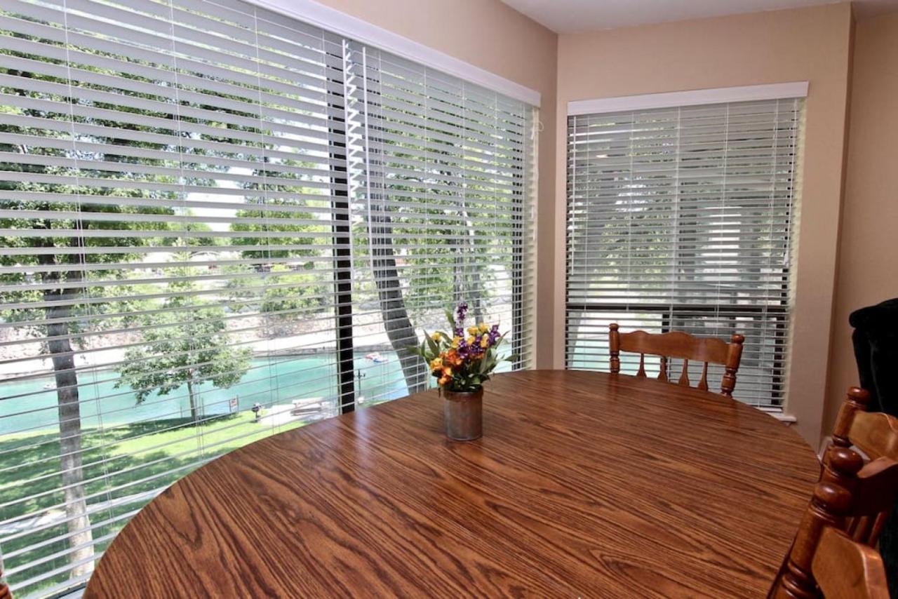 Comal River Bliss - Bed and Breakfast New Braunfels