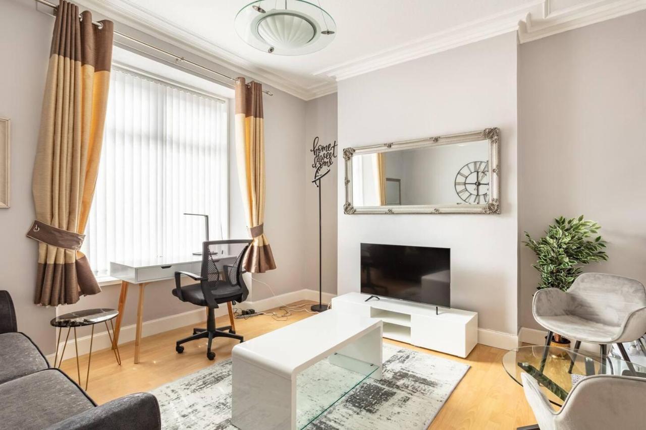 1BR Summit Holburn - Cosy Flat with Ultrafast WiFi - B&B