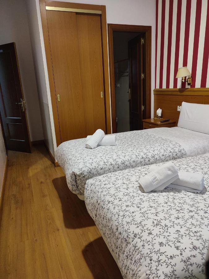 Camera Doppia con Letti Singoli