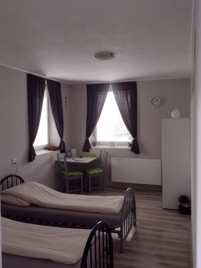 Chambre Lits Jumeaux avec Salle de Bains