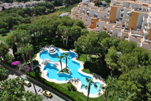 B&B Campoamor - Apartamento Ines, Dehesa de Campoamor,900m from the sea , swimming pool & tennis court - Bed and Breakfast Campoamor