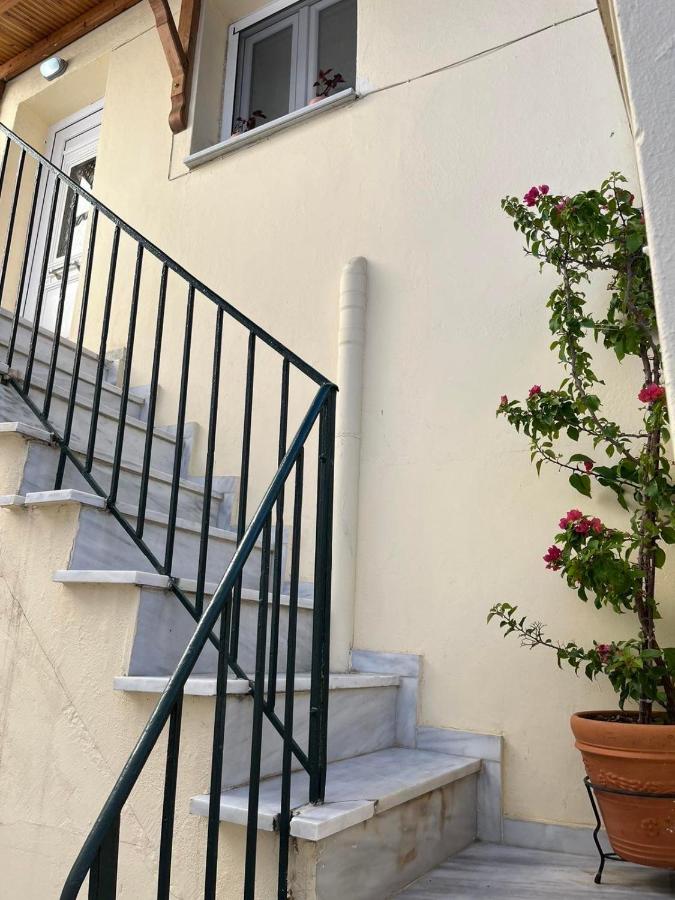 Comfy apartment near the port and the center of Volos - Chambres d'hôtes Volos
