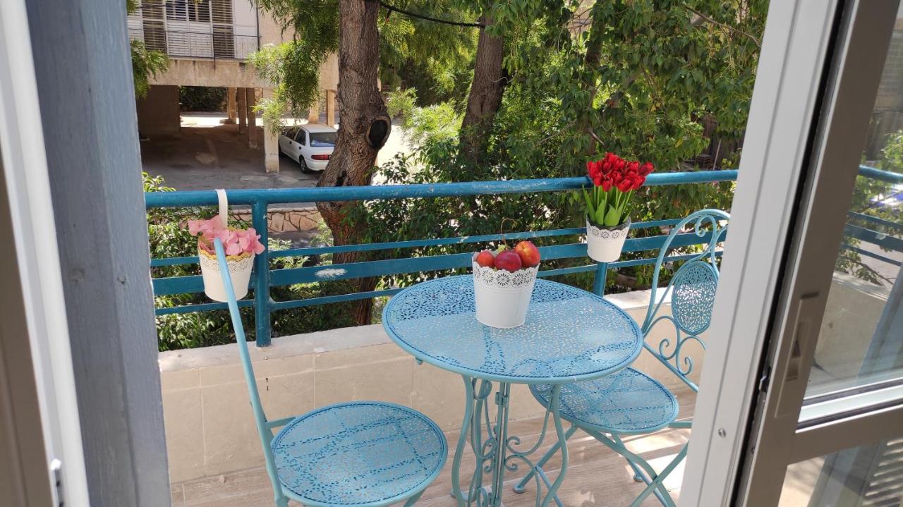 B&B Rehovot - Lovely studio with balcony - Bed and Breakfast Rehovot