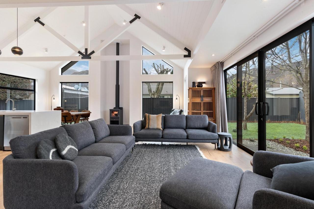Luxe Arrowtown Home - B&B