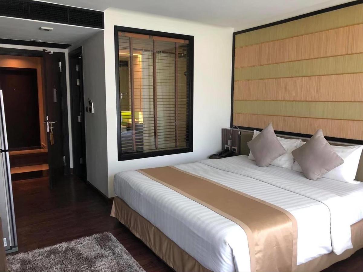 The Beach by Glitter House - B&B
