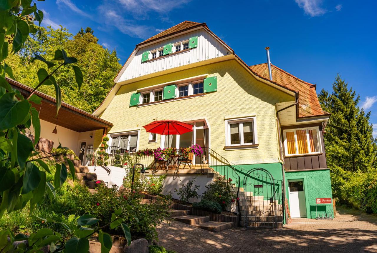 B&B Donaueschingen - Jägerhaus Donaueschingen - Bed and Breakfast Donaueschingen