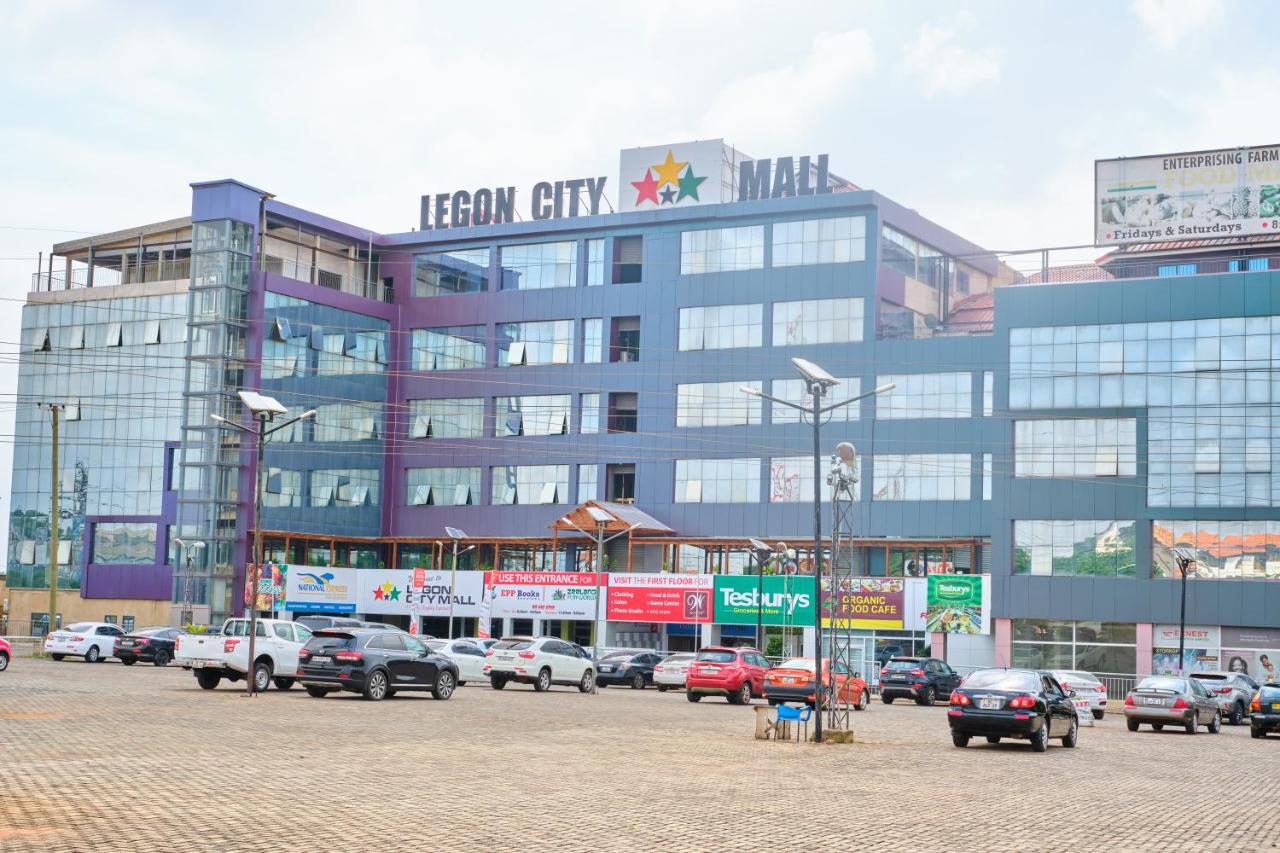 Legon City Mall Short Stay Apartments for Business and Vacation - East Legon - B&B
