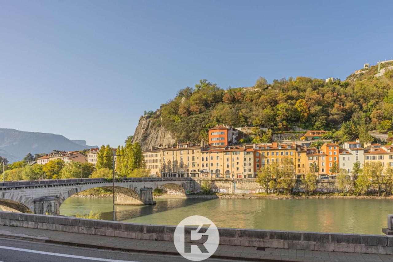 R'Apparts Studio Street Art - B&B Grenoble