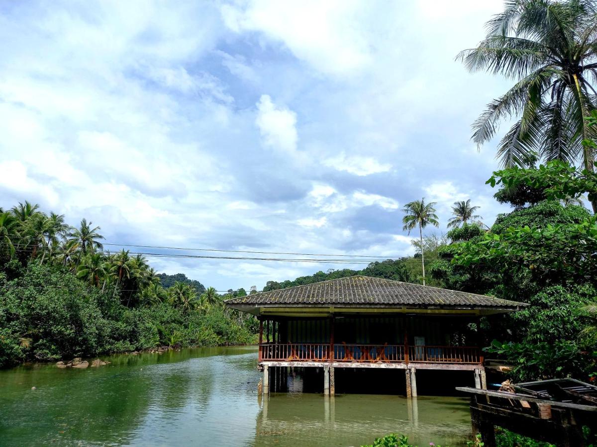 Ao Jark Homestay - B&B