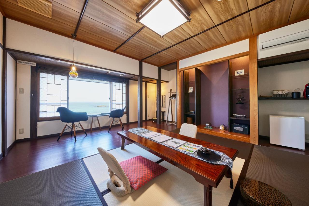 Family Room with Sea View
