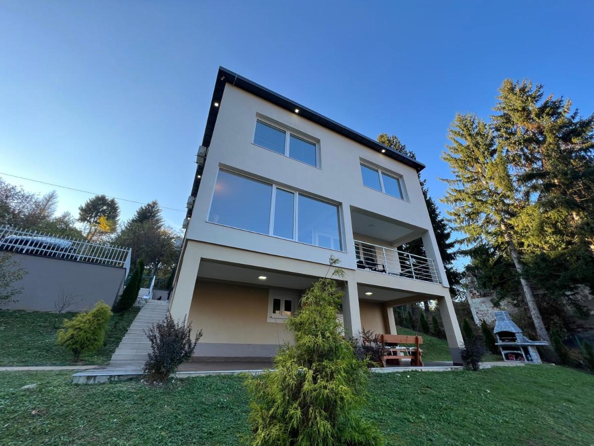 Villa Igman - فيلا سراييفو - B&B Hadžići