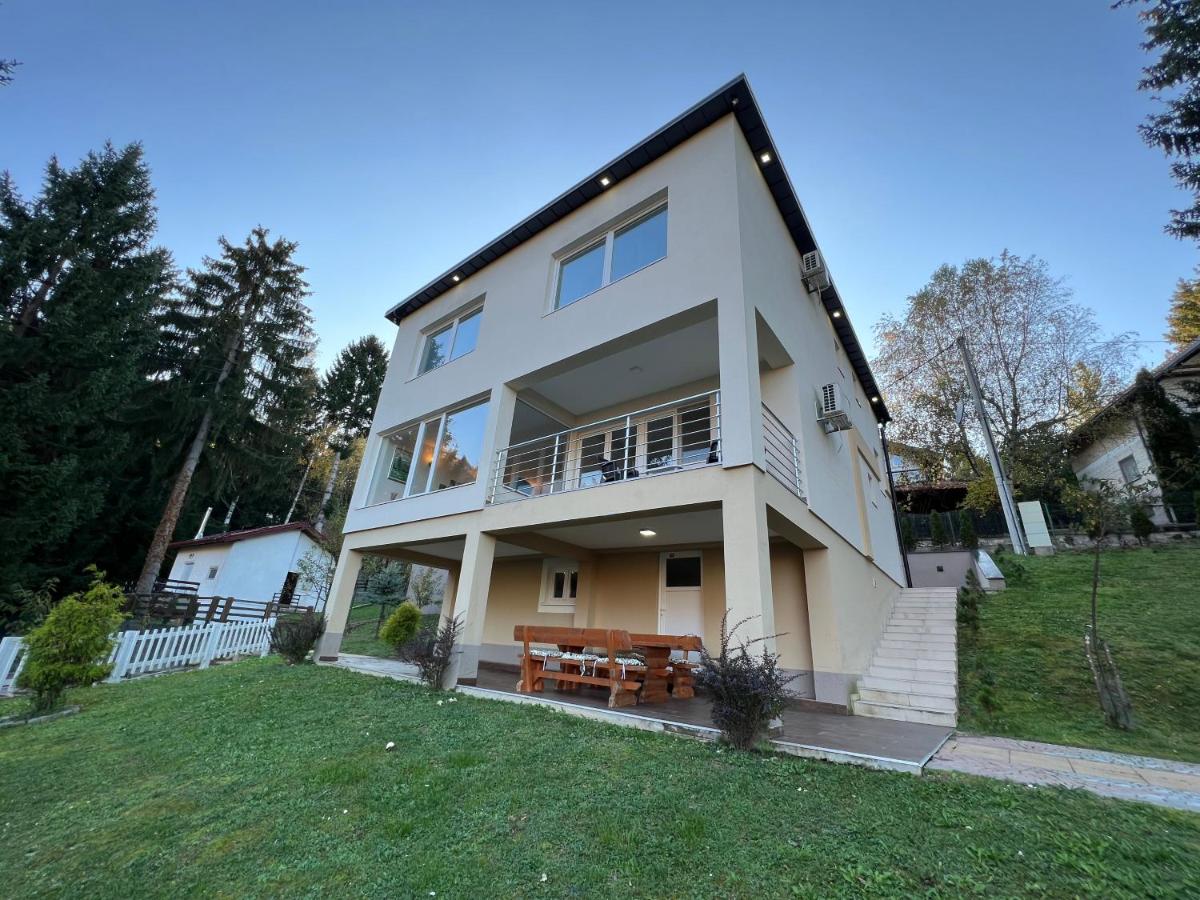 Villa Igman - فيلا سراييفو - B&B Hadžići
