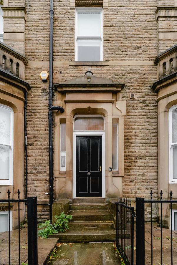 Prescott Court Serviced Apartments - Bed and Breakfast