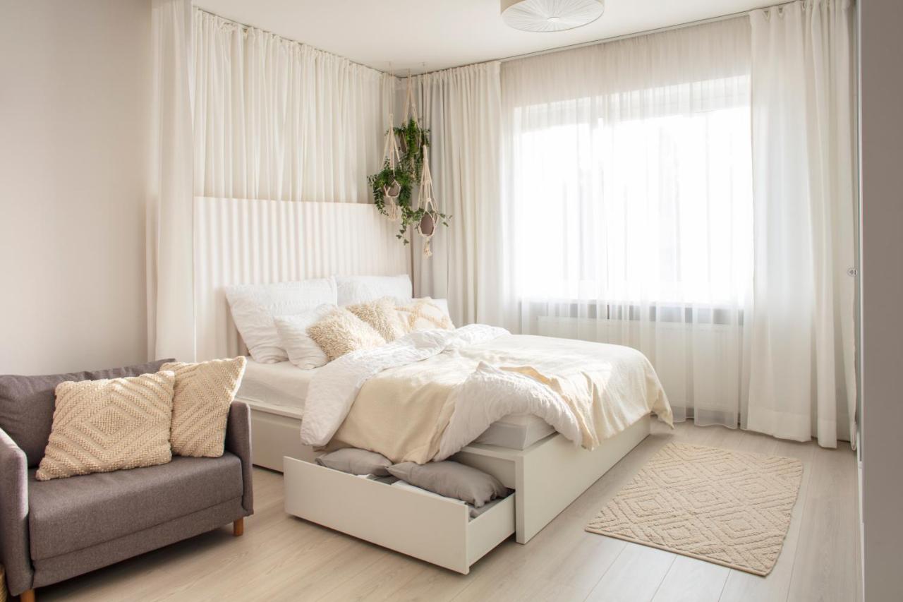 B&B Bratislava - Light Room by Zoom Apartments - Bed and Breakfast Bratislava