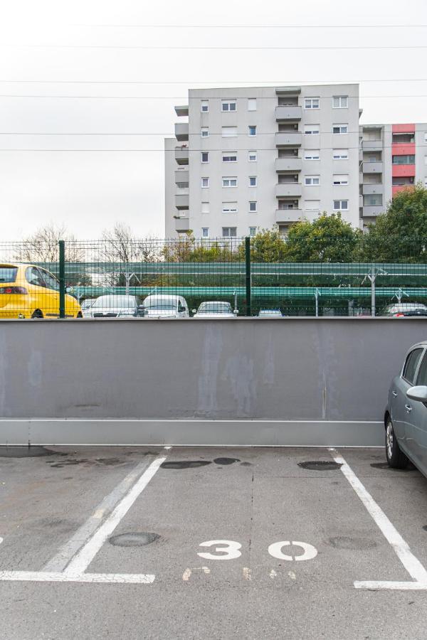 Flexible SelfCheckIns 34 - Zagreb - Parking - Big Loggia - New - Ferienwohnung Zagreb