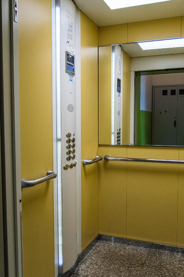 Flexible SelfCheckIns 34 - Zagreb - Parking - Big Loggia - New - B&B Zagreb