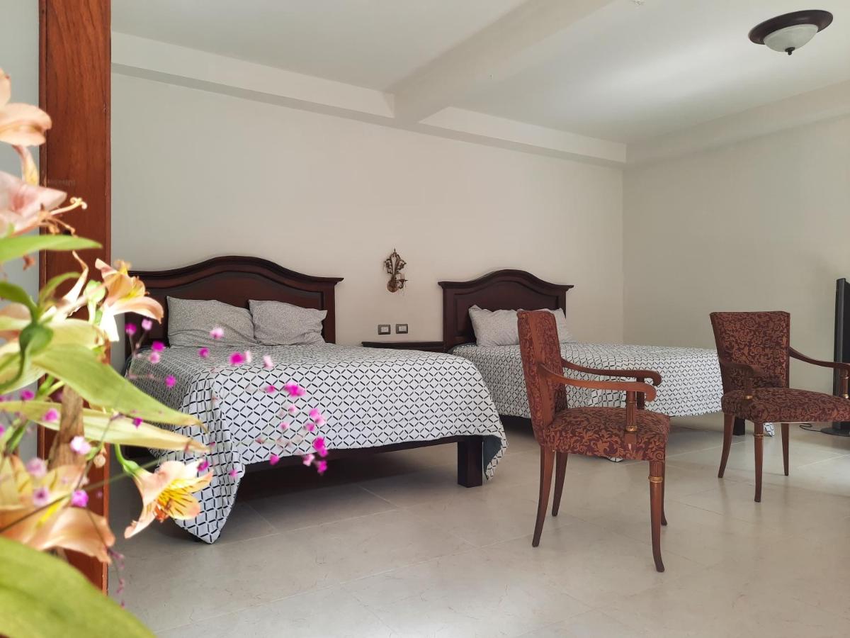 Deluxe Queen Suite