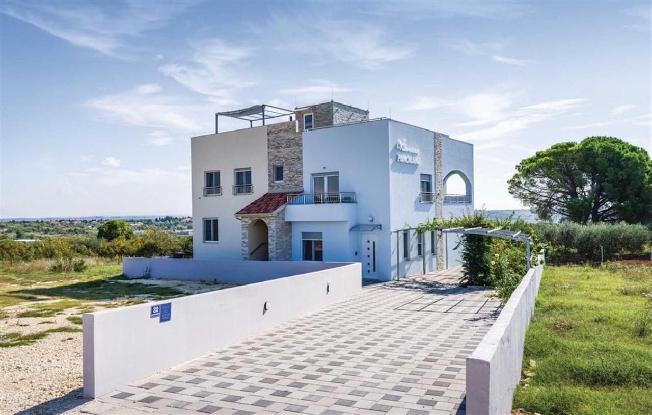 Villa Panorama with rooftop pool - B&B Ploče