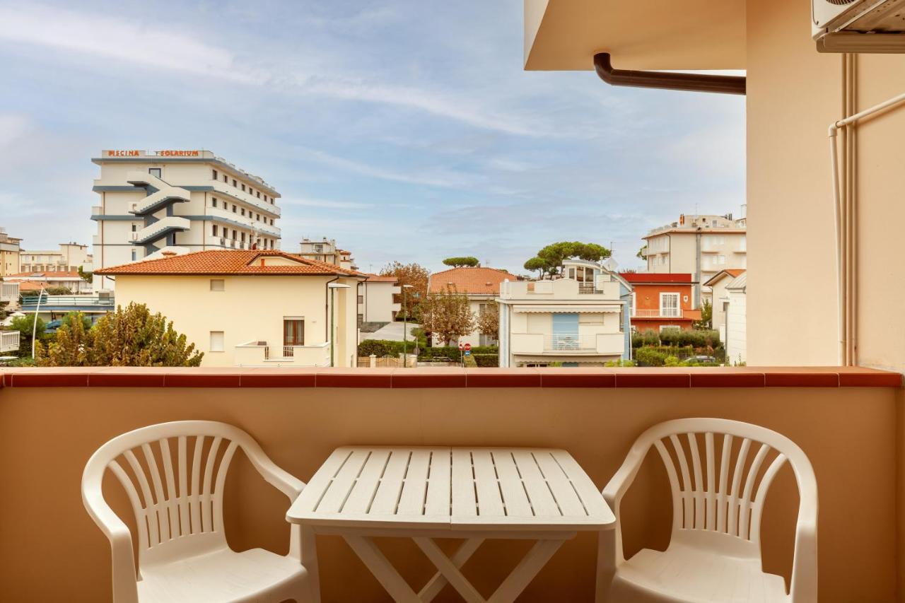 B&B Lido di Camaiore - Residence Caravel 9 - Bed and Breakfast Lido di Camaiore