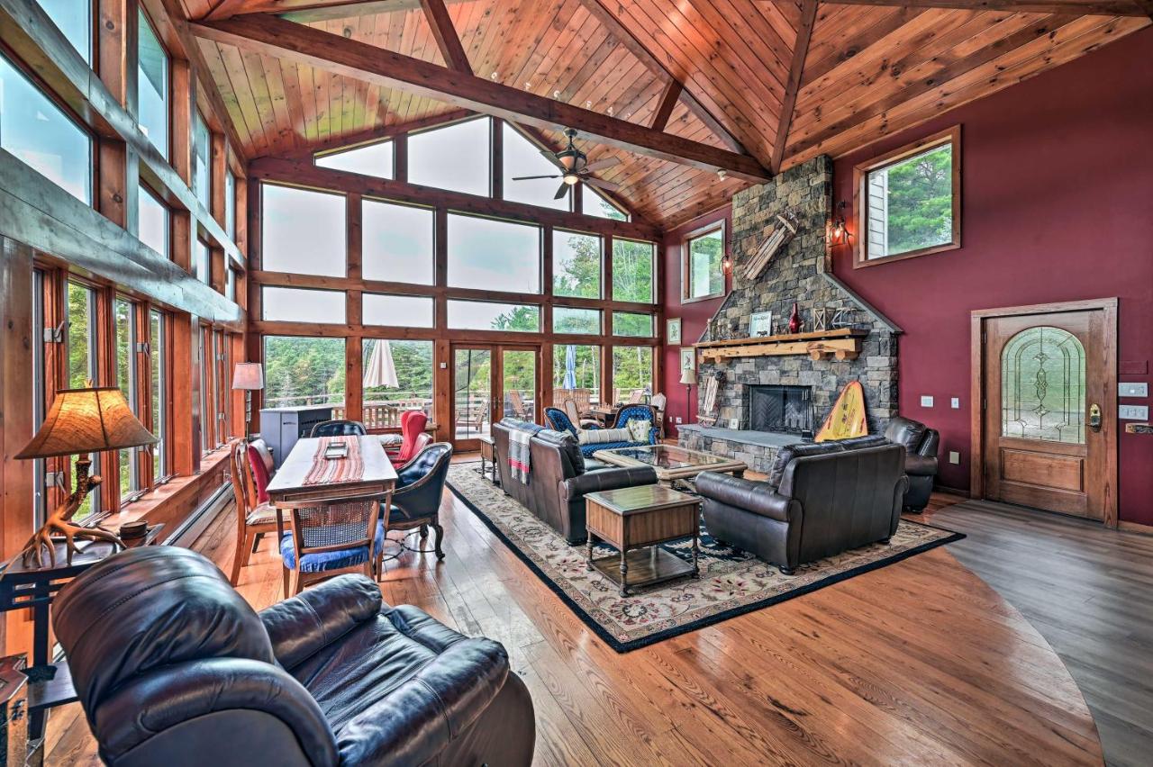 B&B Oneonta - Lakefront Oneonta Estate with Fire Pit and Deck! - Bed and Breakfast Oneonta