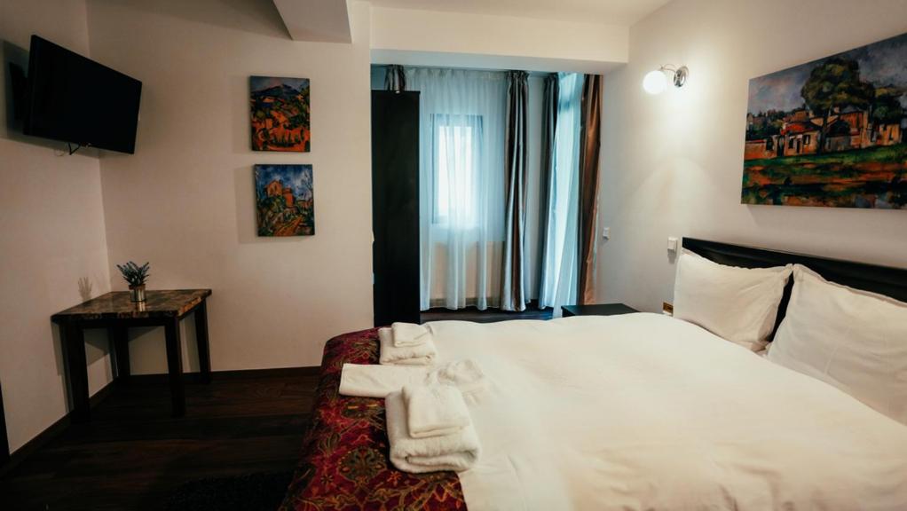 Double Room with Mountain View
