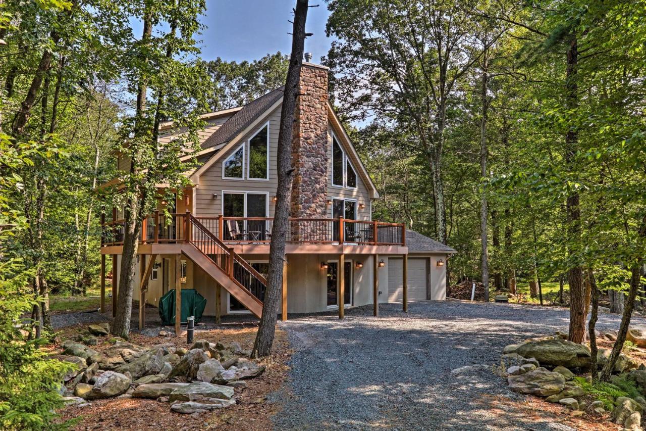 2 Mi to Lake Harmony Gem with Game Room and Deck - B&B Lake Harmony