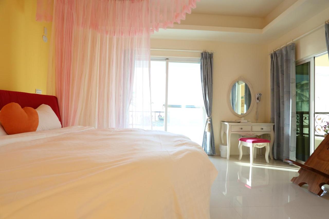 Deluxe Double Room with Balcony and Sea View