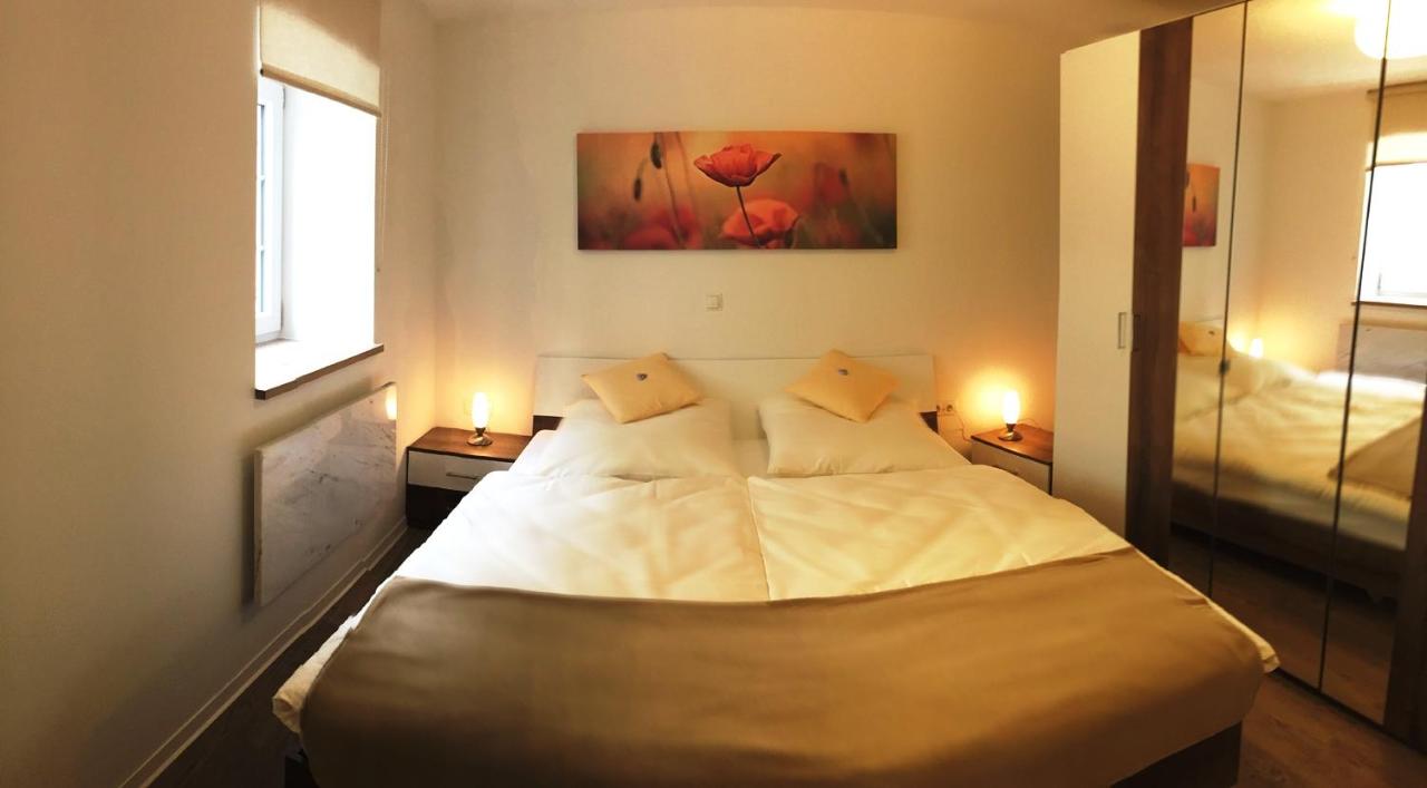 Haus am Eck - Gästehaus und Appartements - Chambres d’hôtes Altötting