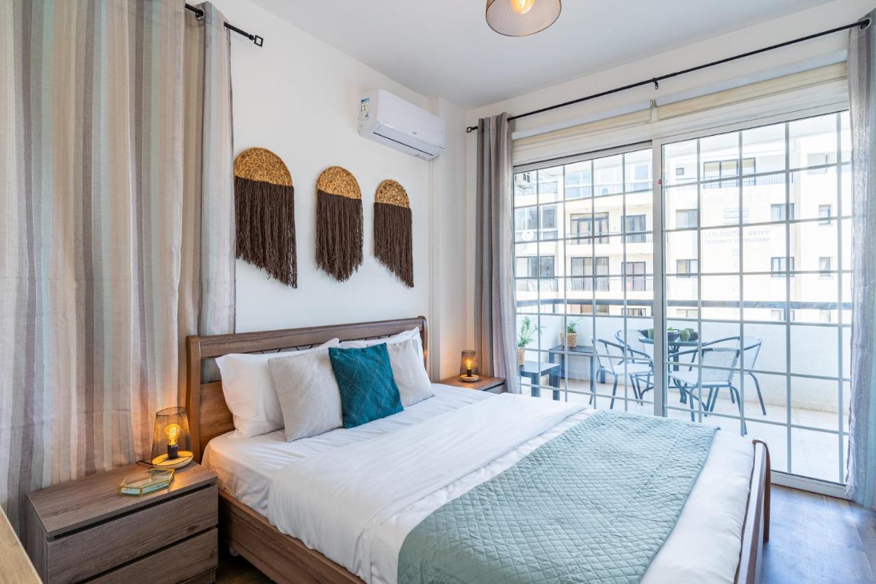 Apartment mit Balkon