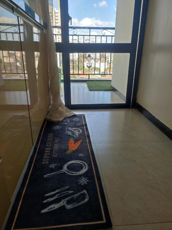 Kilimani superb one and half bedroom near YAYA CENTRE with NETFLIX - B&B Nairobi