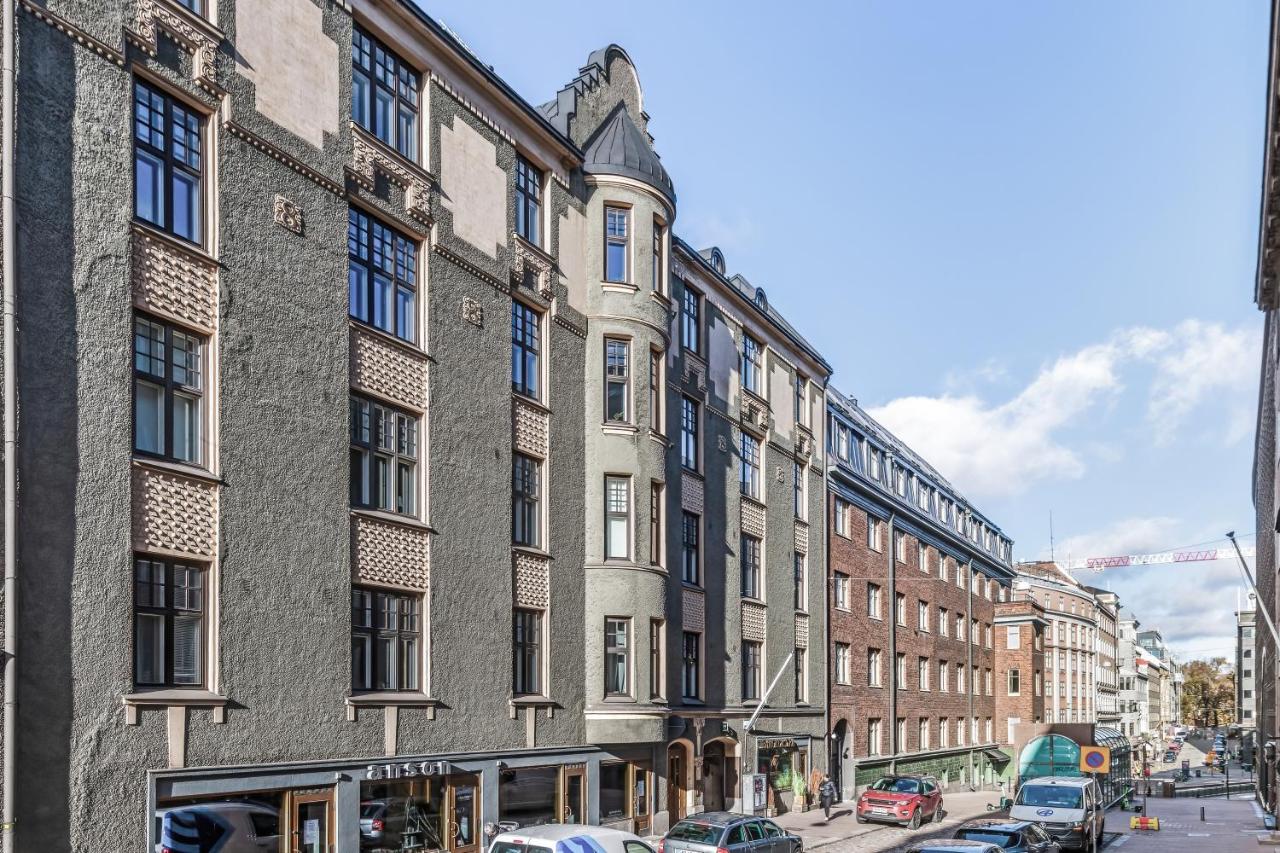 WeHost Marble and Brands in the Heart of Helsinki @Vuorikatu 8 - B&B