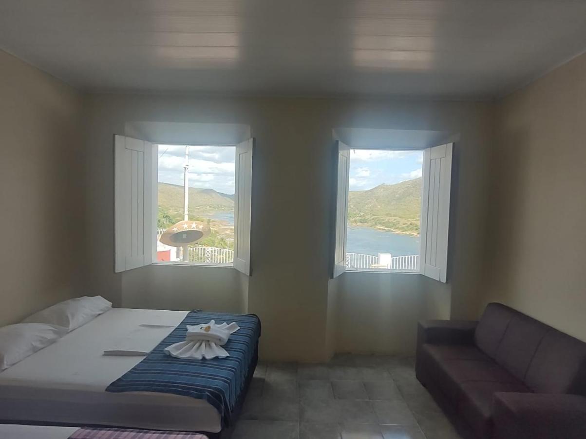 Habitación Triple con vistas a la ciudad