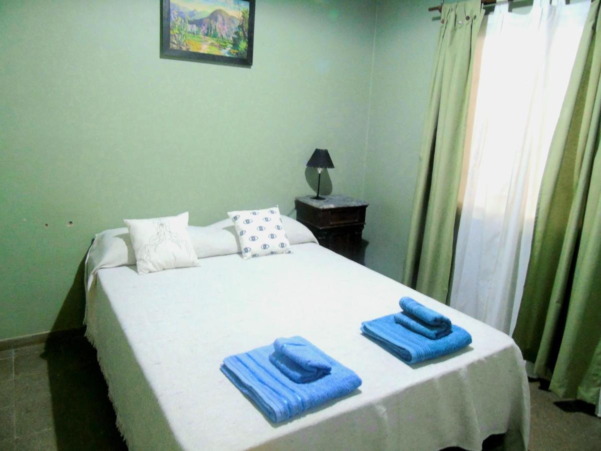 Hermoso departamento con entrada independiente y cochera! 2 habitaciones - B&B La Rioja