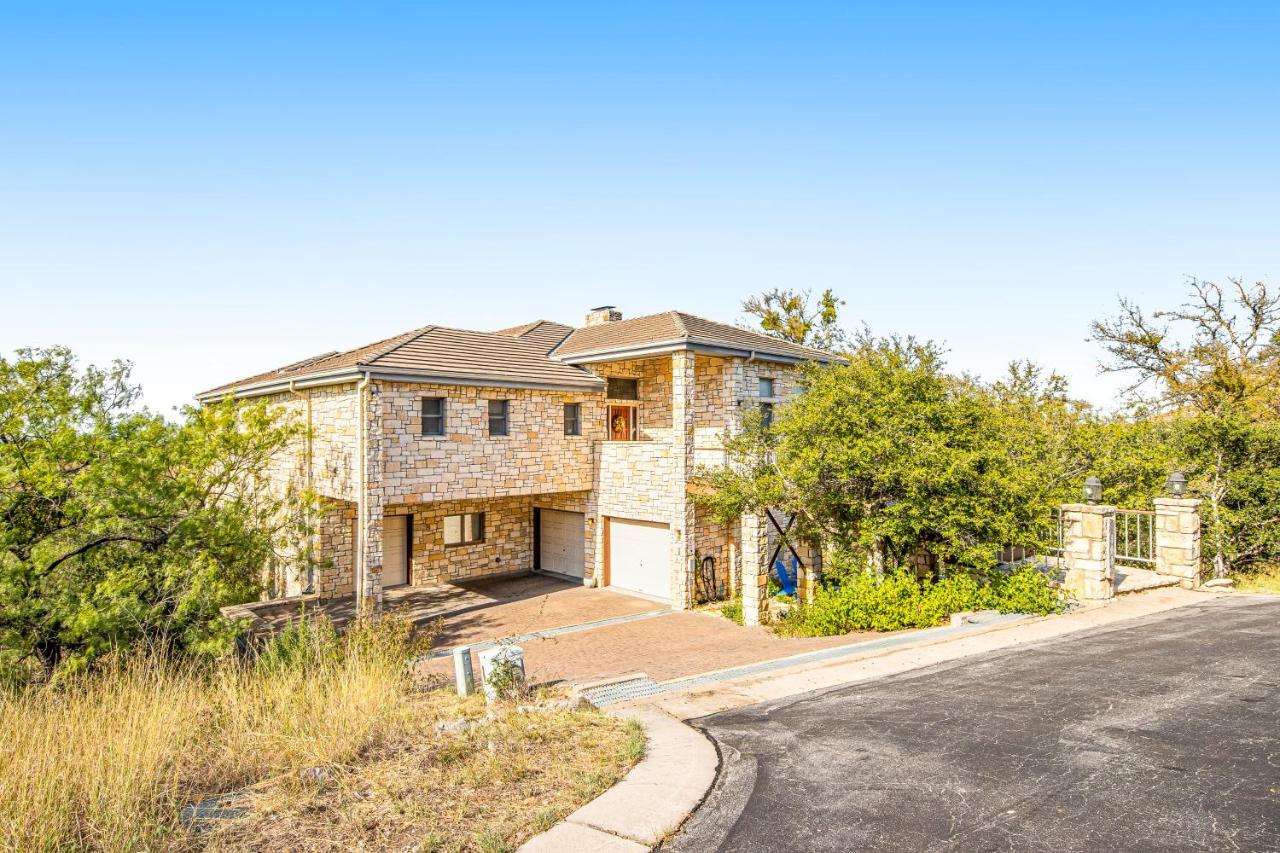 Four bedroom holiday home 