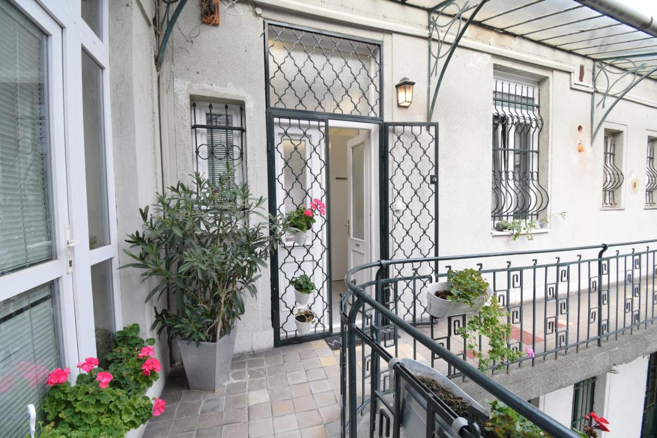 BUDACASTLE PANORAMIC LUXURIOUS FAMILY APT, FREE PARKING included - Bed and Breakfast Boedapest
