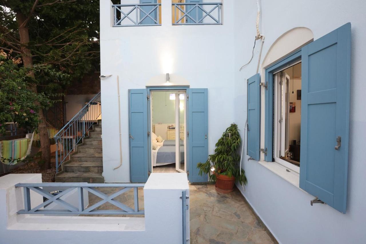 Vacation house with stunning view - Vari Syros - B&B