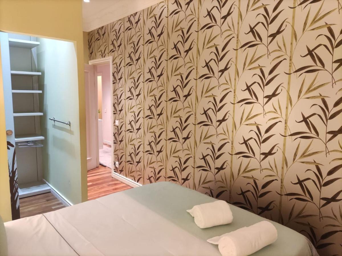Standard Double Room with Shared Bathroom