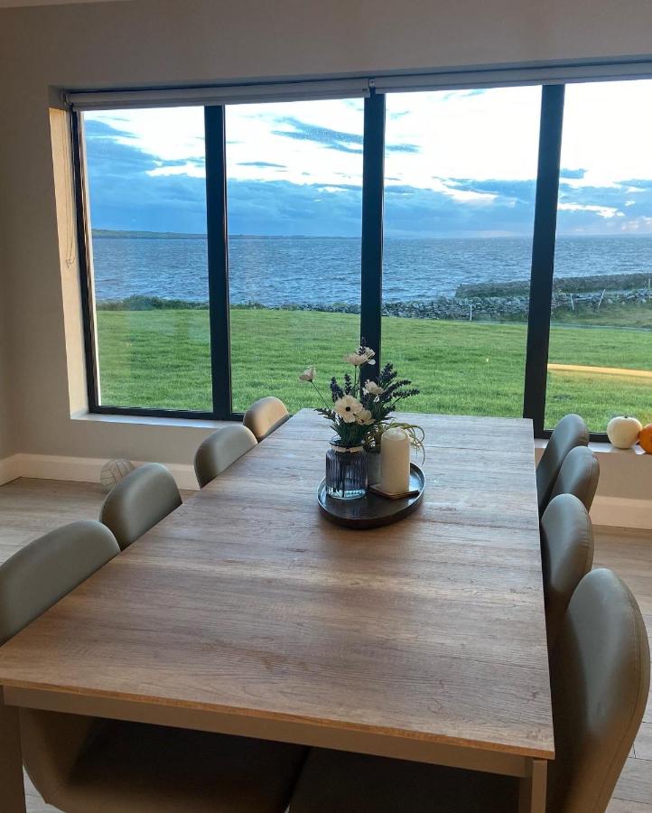 B&B Liscannor - Spectacular ocean views & minutes to Cliffs- Clahane Shore Lodge - Bed and Breakfast Liscannor