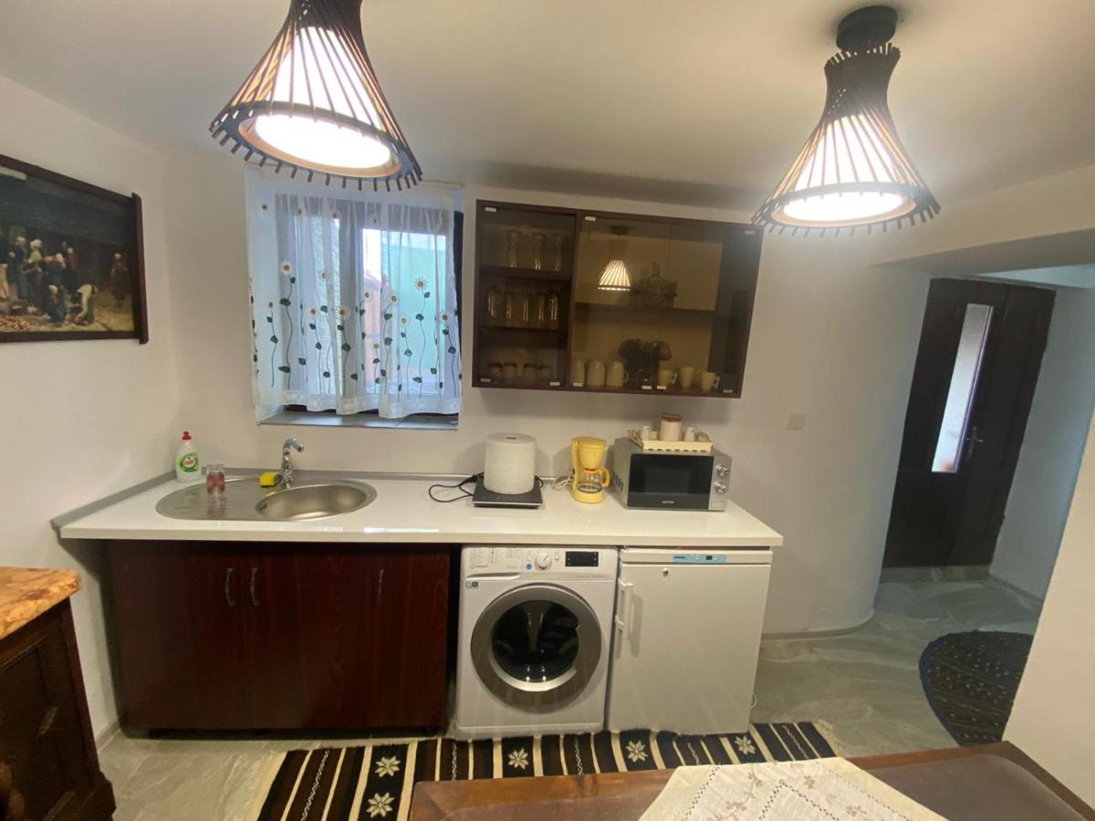 Casa Cireșu - Bed and Breakfast Cireşu