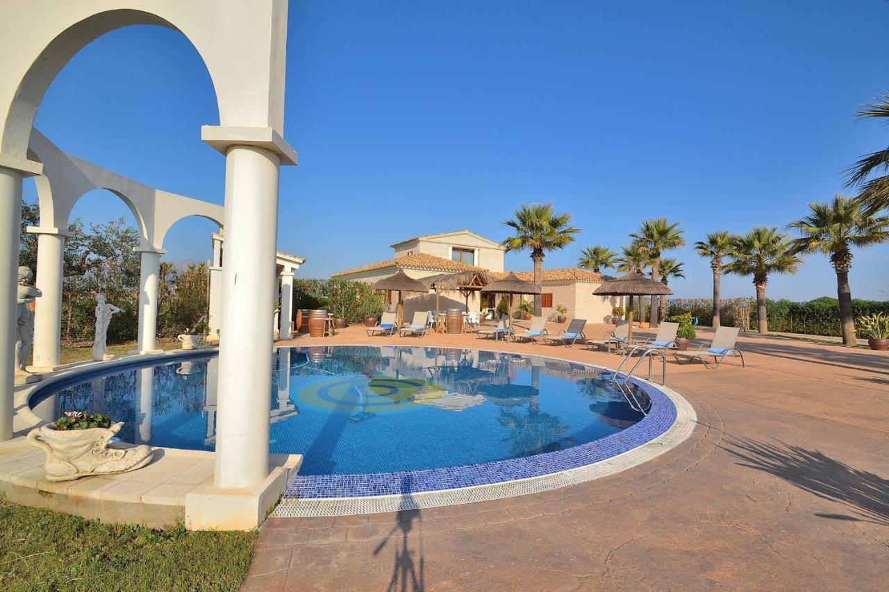 261 Villa Son Manyo ET1982 by Mallorca Charme - B&B