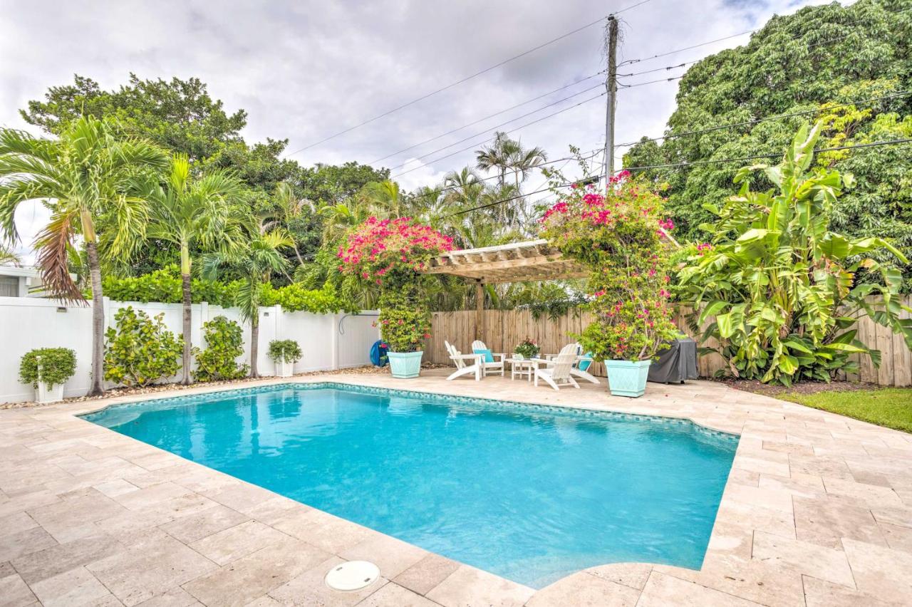 B&B North Palm Beach - Coastal Villa with Private Yard and Heated Pool! - Bed and Breakfast North Palm Beach