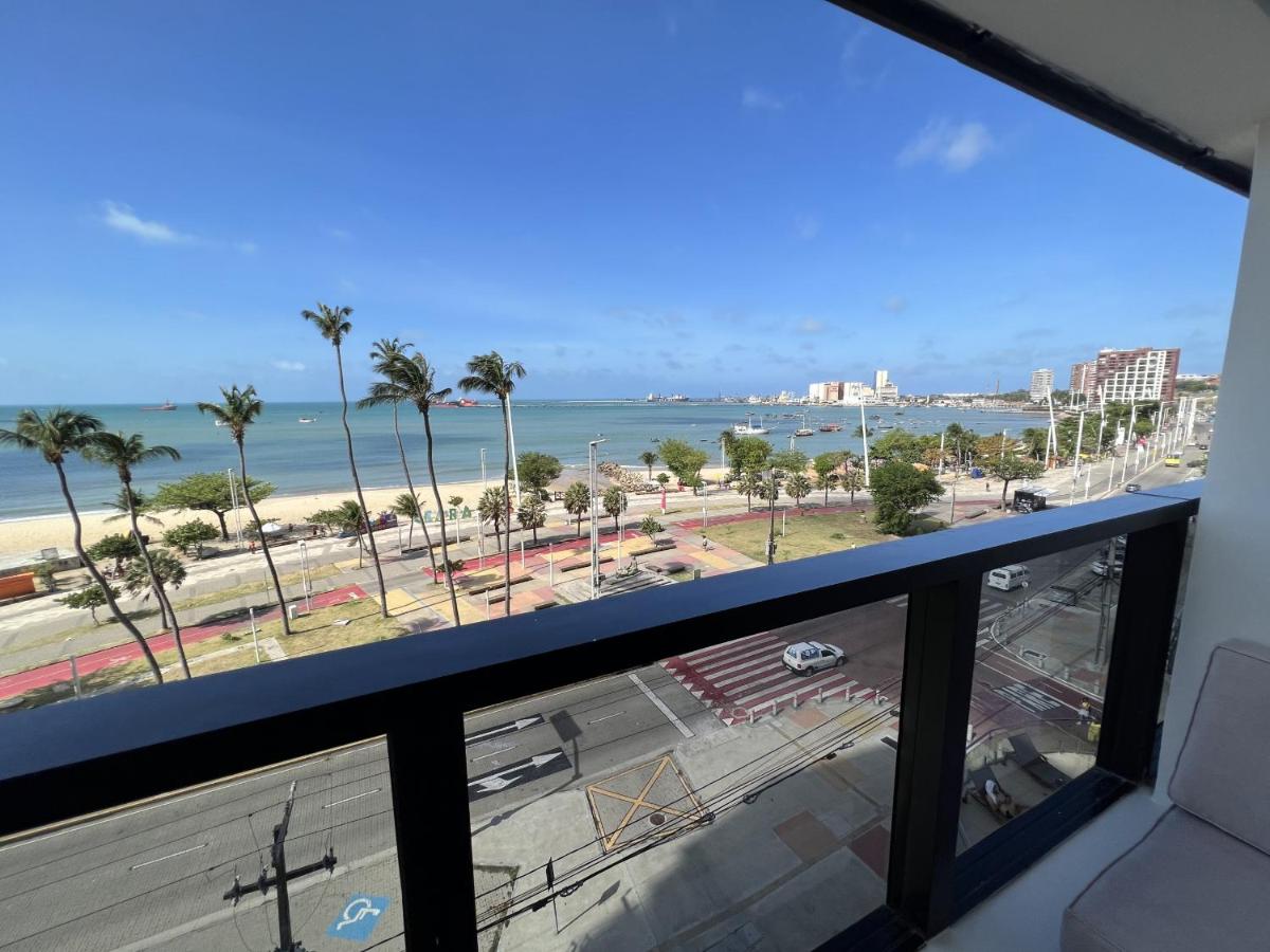 305 - Flat with balcony and Sea view