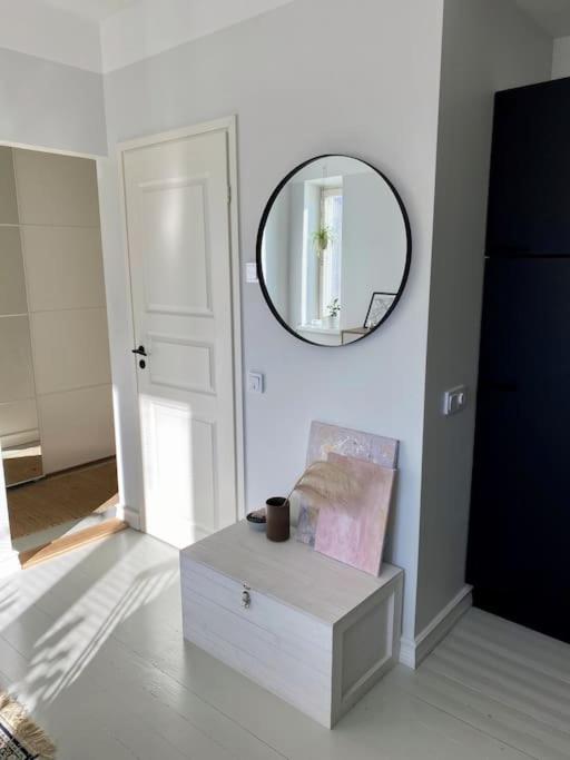 Valoisa ja täysin remontoitu huoneisto - B&B