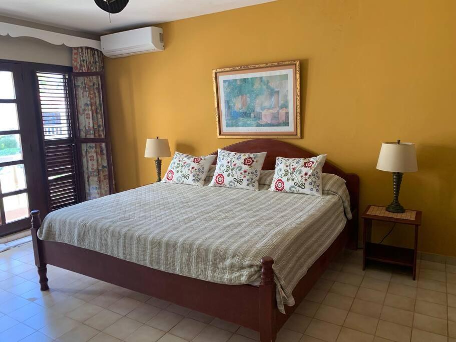 B&B Cabarete - Cabarete Beachfront Condos Nanny Estate Unit C2 - Bed and Breakfast Cabarete