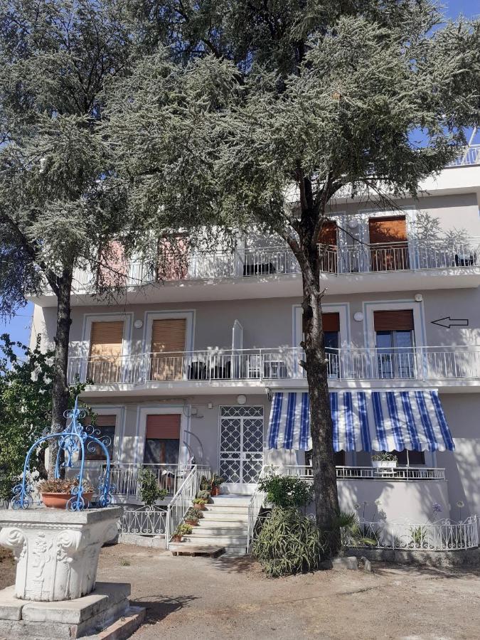 Luli Holidays Paestum - B&B